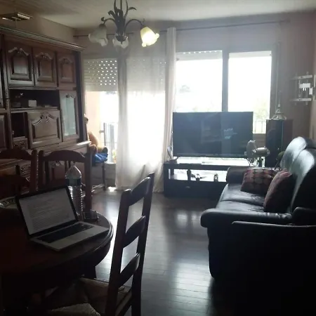 Δωμάτια σε οικογενειακή κατοικία Chambre Chez L'Habitant *